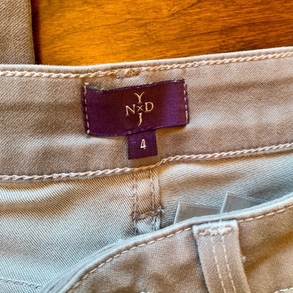 🎉‼️Host Pick‼️🤍 NYDJ Alina Skinny Ankle Pants in "Silverado" - Size 4✨✨✨ - Picture 12 of 15